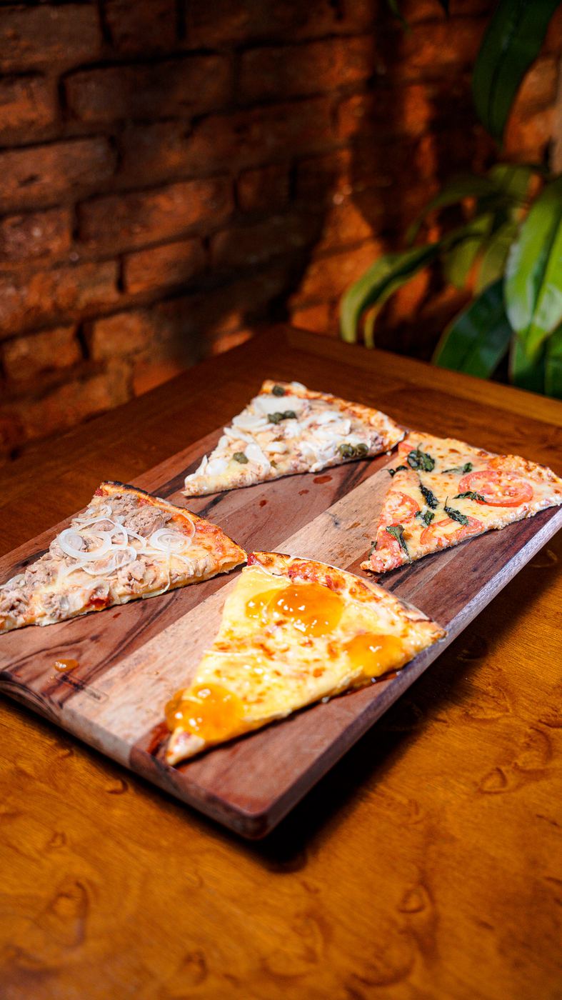 Fatias de pizza artesanal